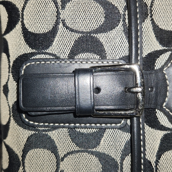 Coach Vintage crossbody 2003 - Picture 7 of 9